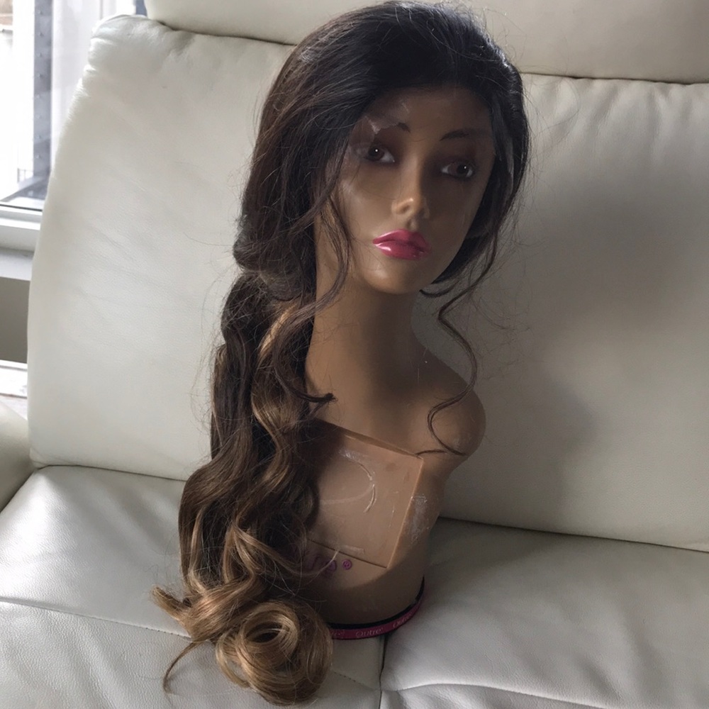 Isis ponytail wig, out of box. Bundle for savings!